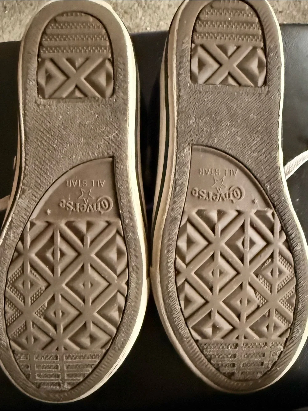 Converse gently used